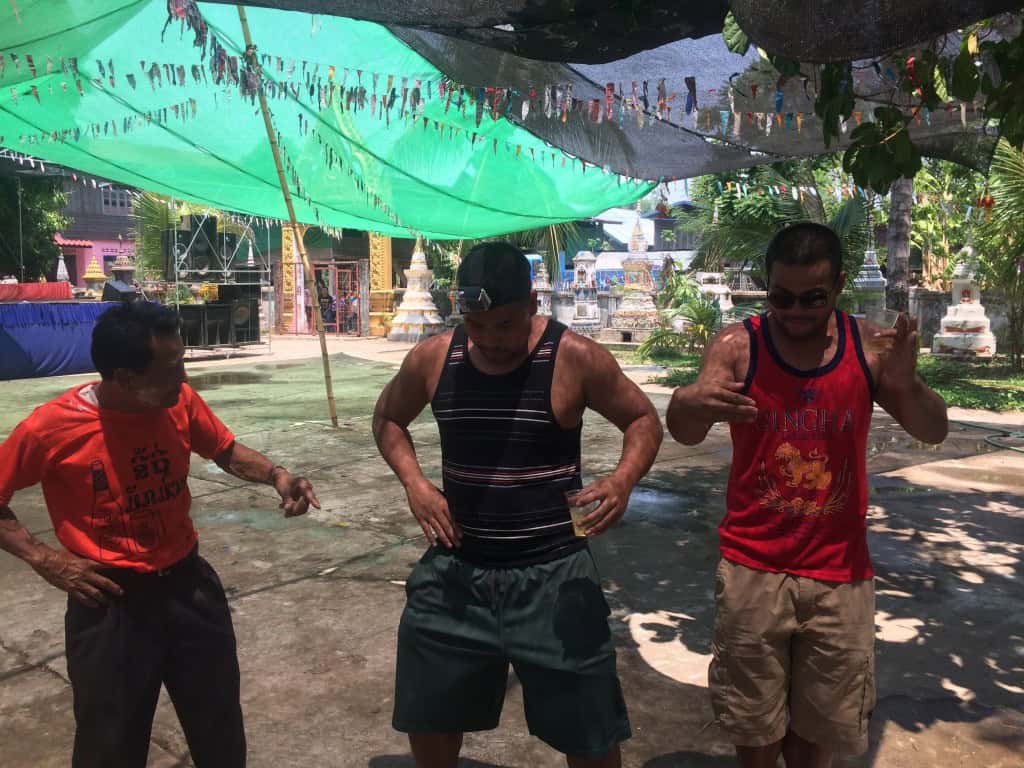 songkran dance fittwotravel.com