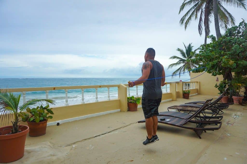 tips to stay in shape while traveling fittwotravel.com