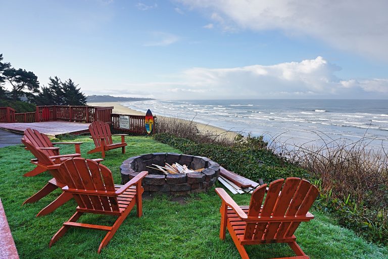 agate beach motel firepit fittwotravel.com