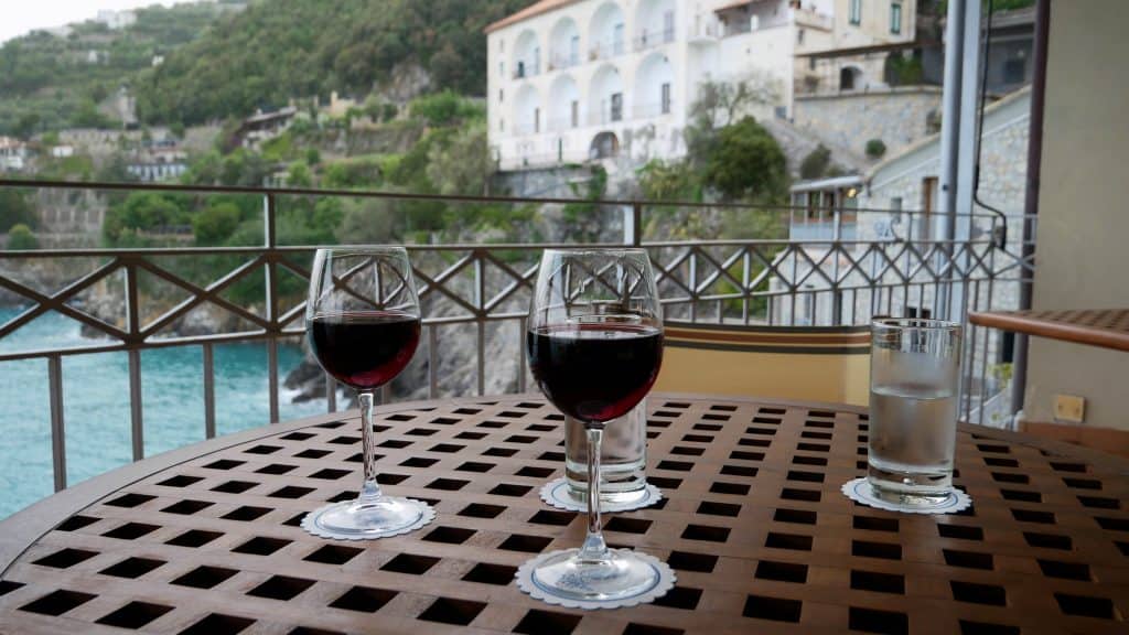 amalfi coast restaurant fittwotravel