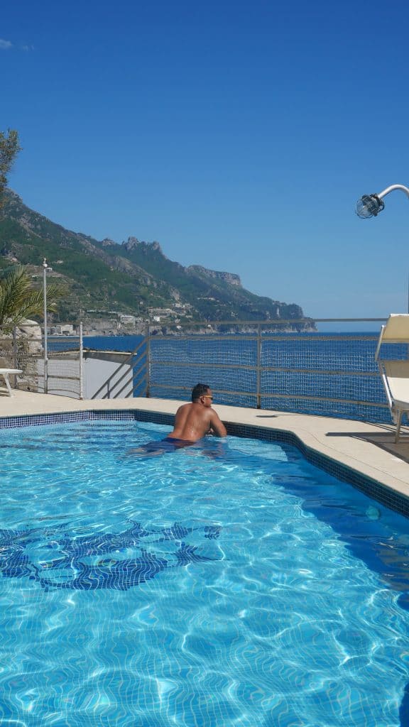 hotel marmorata pool fittwotravel